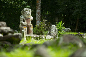 polynesische Tikis Hiva Oa Kreuzfahrt Marquesas Inseln